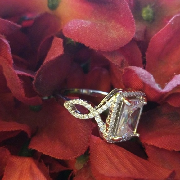 Look! - Picture 3 of 5